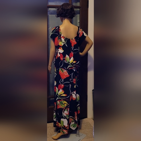 Susan Graver Liquid Knit On/Off Shoulder Flowy Bodice Maxi Dress - Picture 5 of 7